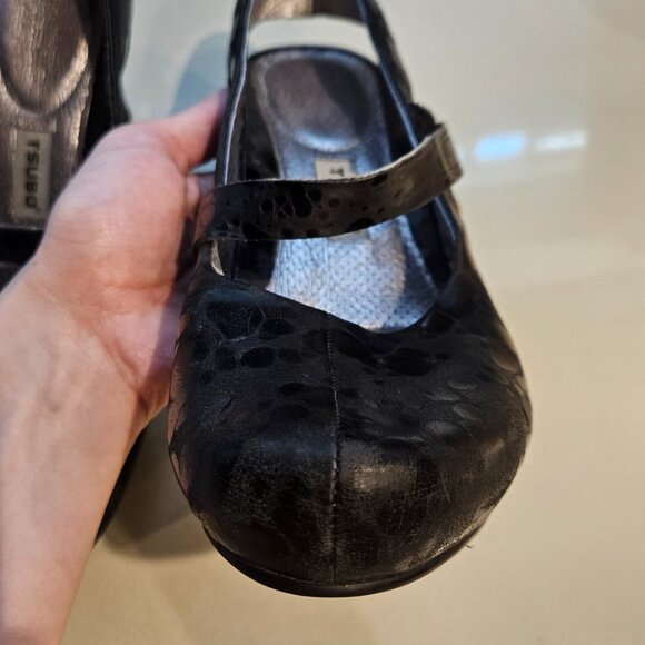 TSUBO Women's Black Textured Leather Sling Back 4-inch Pumps - Picture 4 of 14